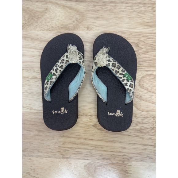 Kids size 7/8‎ Animal Print Cheetah Sanuk Cozy Flip flops Yoga Mat Sole #50 - Picture 1 of 7